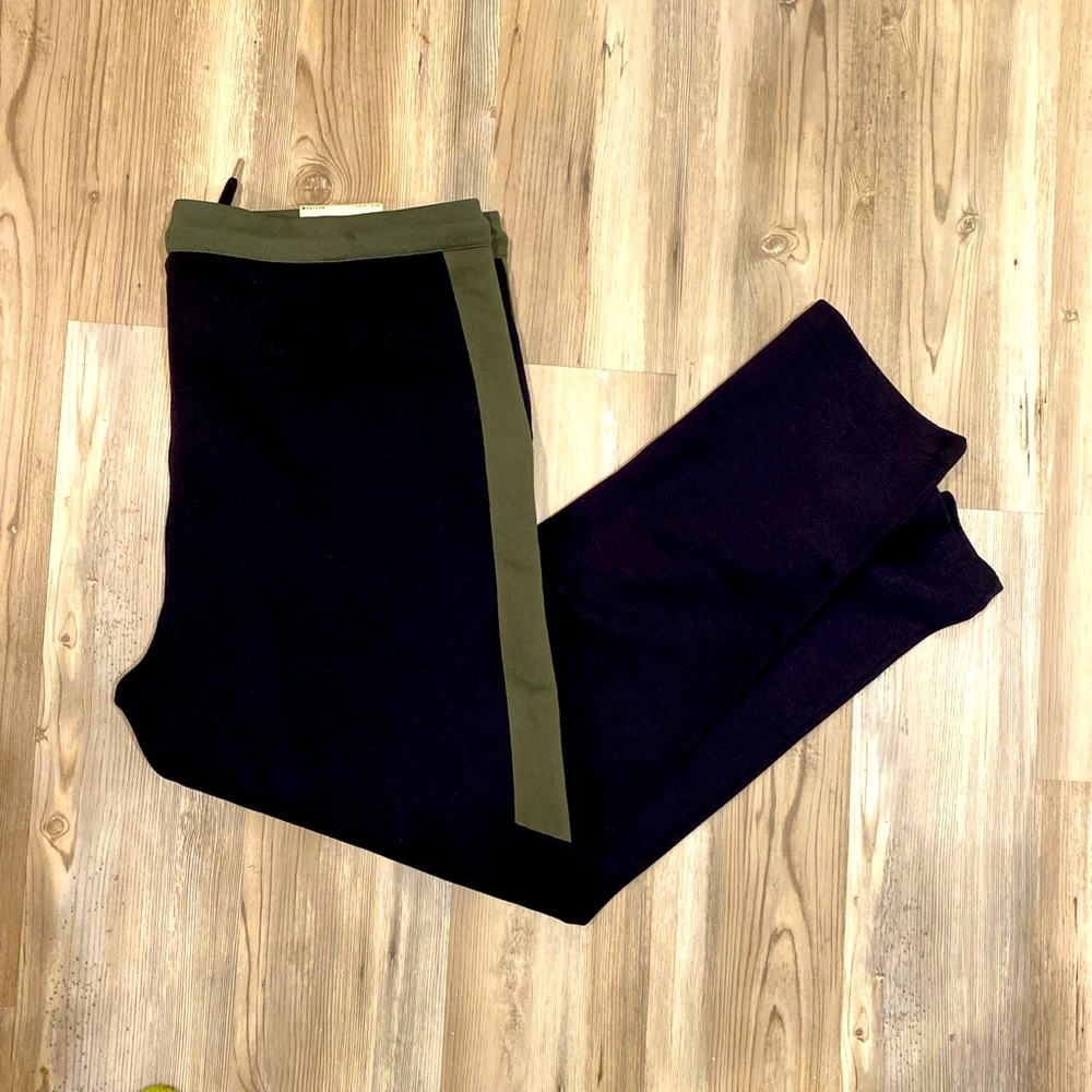 🔥 Brand new men’s Olive fitted  jogger pant